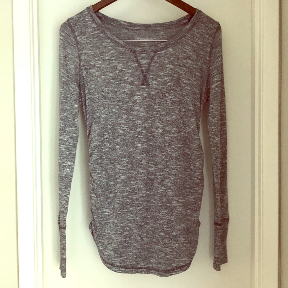 Long sleeve maternity shirt